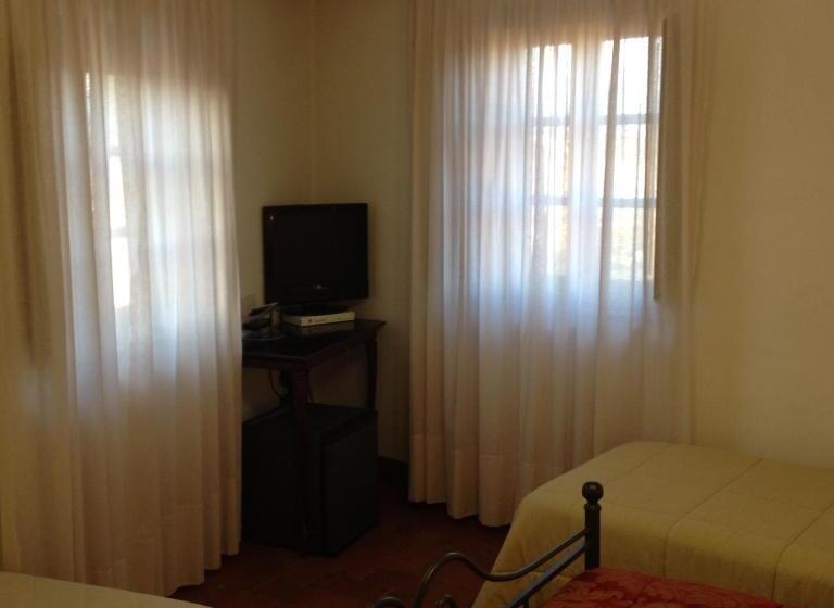 اتاق استاندارد سه نفره, B&b Il Casale Di Nanni