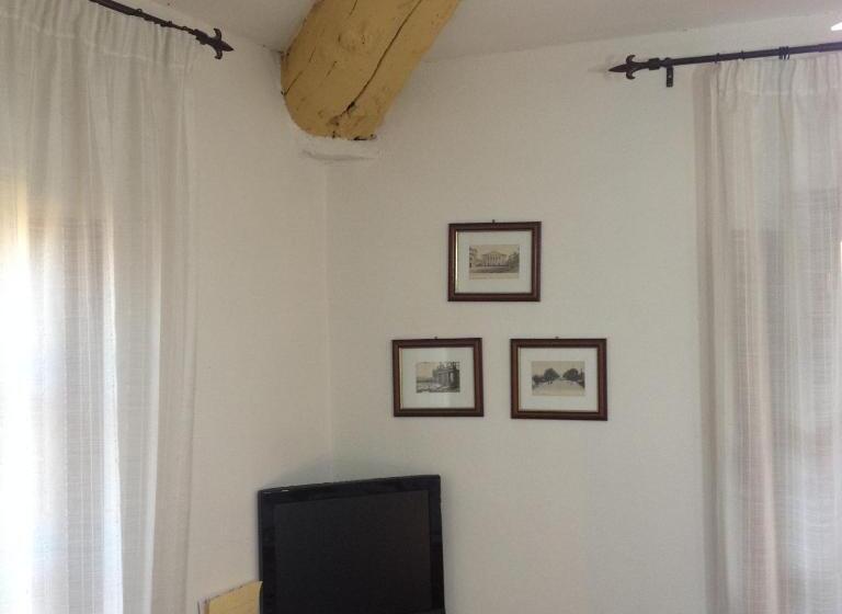 اتاق استاندارد سه نفره, B&b Il Casale Di Nanni