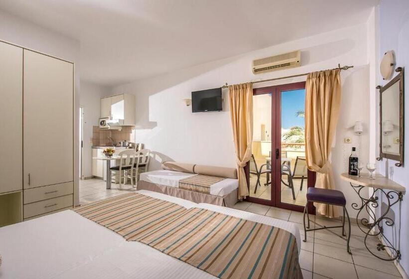 스탠다드 스튜디오, Bella Elena By Estia