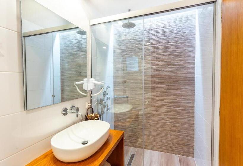 자쿠지 스위트, Bella Elena By Estia