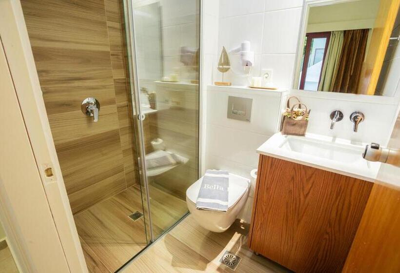 자쿠지 스위트, Bella Elena By Estia