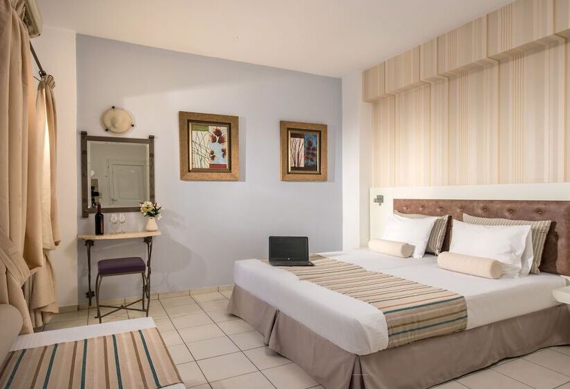 스탠다드 스튜디오, Bella Elena By Estia