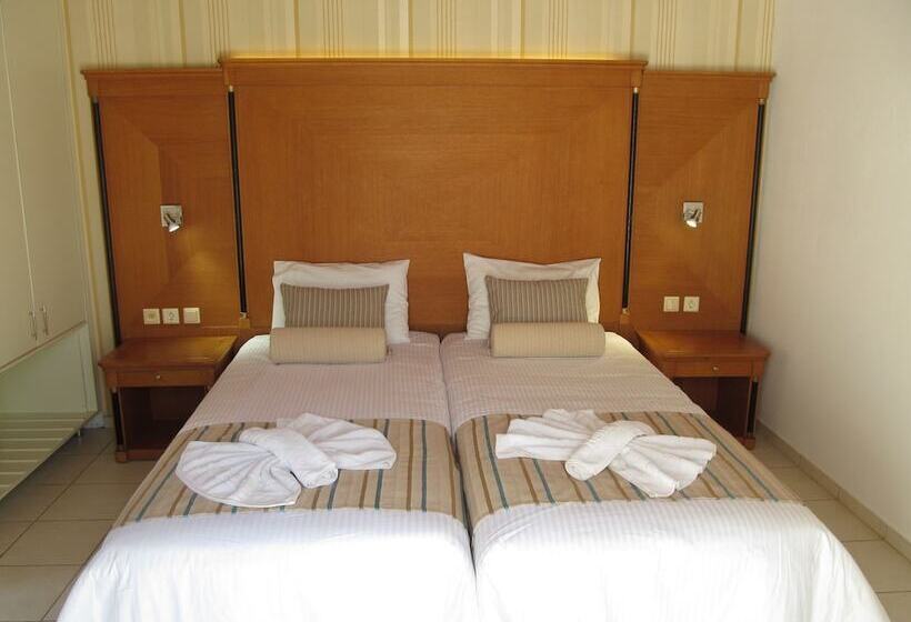 스탠다드 스튜디오, Bella Elena By Estia