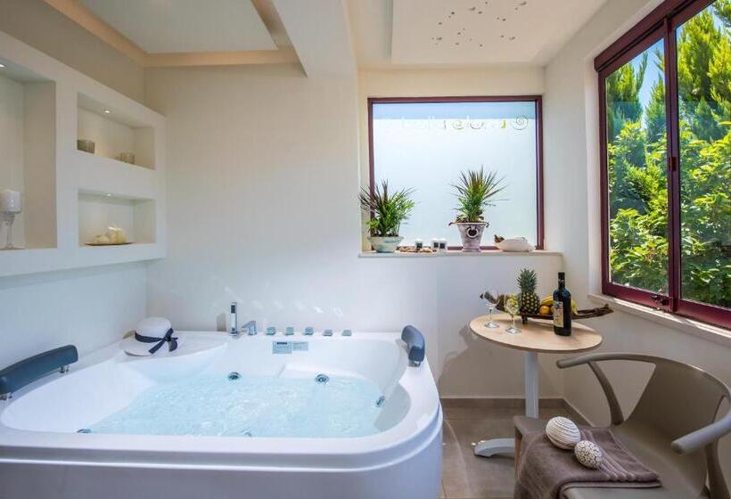 자쿠지 스위트, Bella Elena By Estia