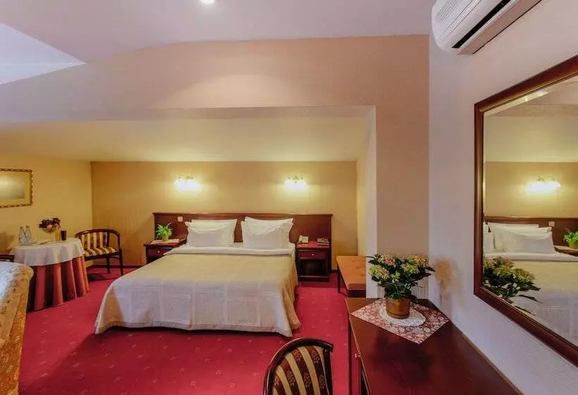 ジュニアスイート, Business Hotel Kupecheski