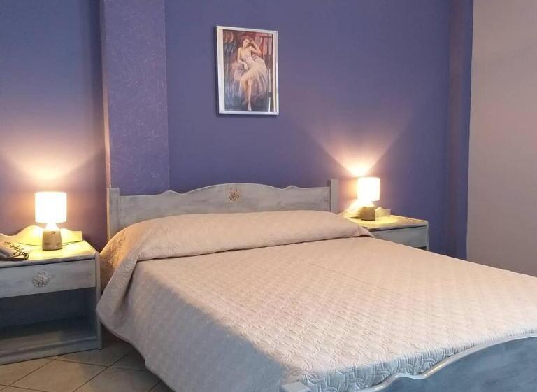 דירת חדר נוף לים, 9 Muses