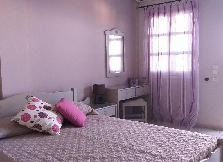 דירת חדר נוף לים, 9 Muses