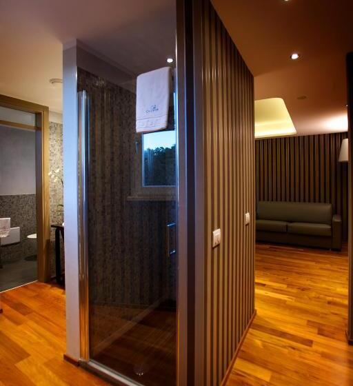 חדר אקזקיוטיב לארבעה, Callistos Hotel & Spa