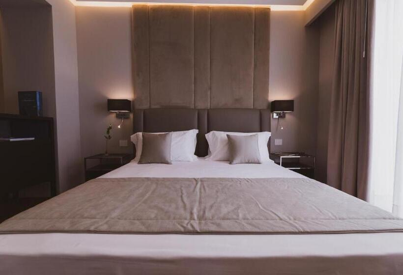 Полулюкс, Callistos Hotel & Spa