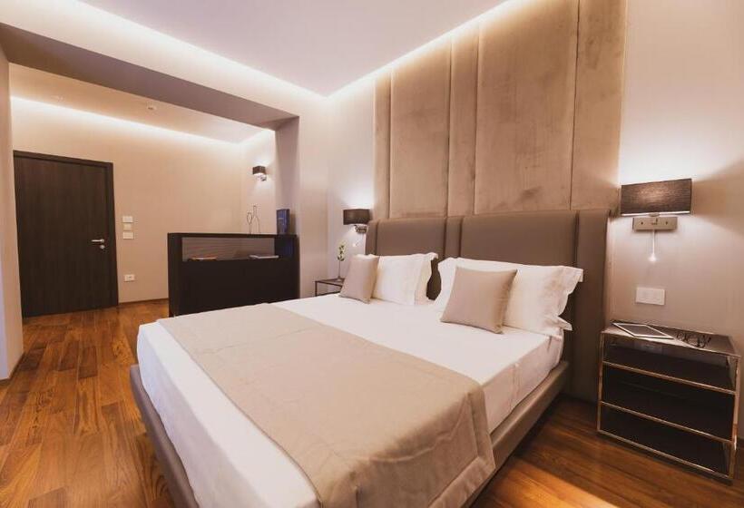 Полулюкс, Callistos Hotel & Spa