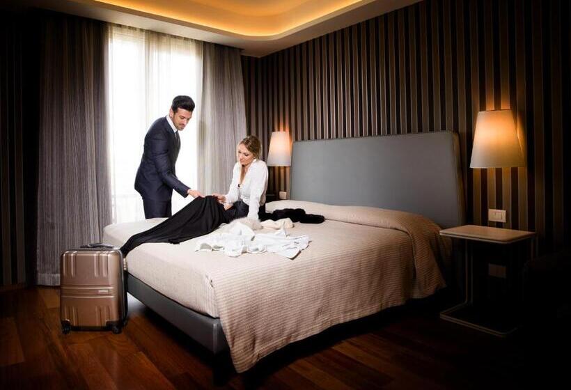 Четырехместный Номер Ejecutiva, Callistos Hotel & Spa