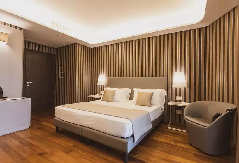エクゼクティブ４人部屋, Callistos Hotel & Spa