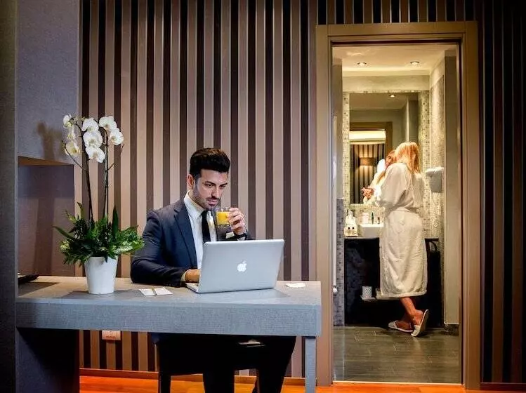 エクゼクティブ４人部屋, Callistos Hotel & Spa