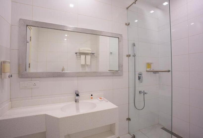 Номер Deluxe, Ginger Noida City Center