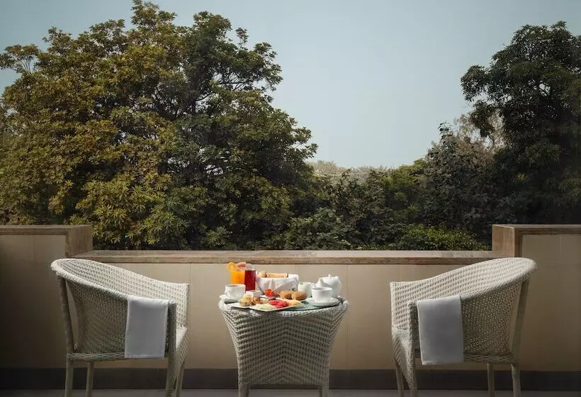 デラックスルーム, Golden Tulip Gurgaon Sector 29