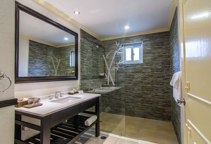 اتاق استاندارد با چشمانداز استخر, Jewel Paradise Cove Adult Beach Resort & Spa