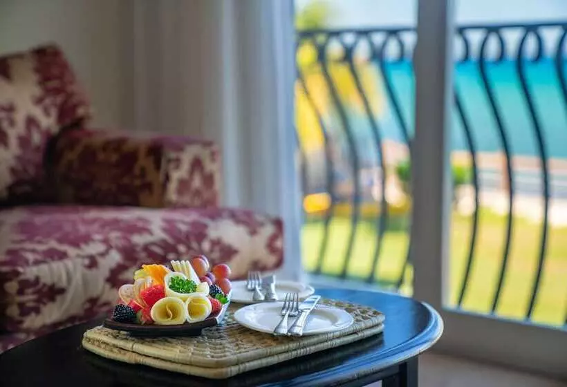 سوییت جونیور با چشمانداز دریا, Jewel Paradise Cove Adult Beach Resort & Spa