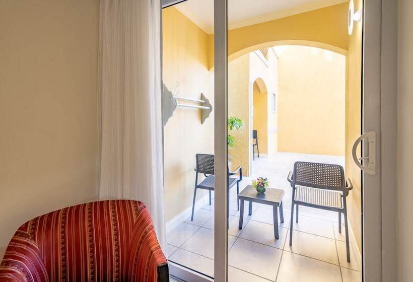 اتاق پرمیوم, Jewel Paradise Cove Adult Beach Resort & Spa