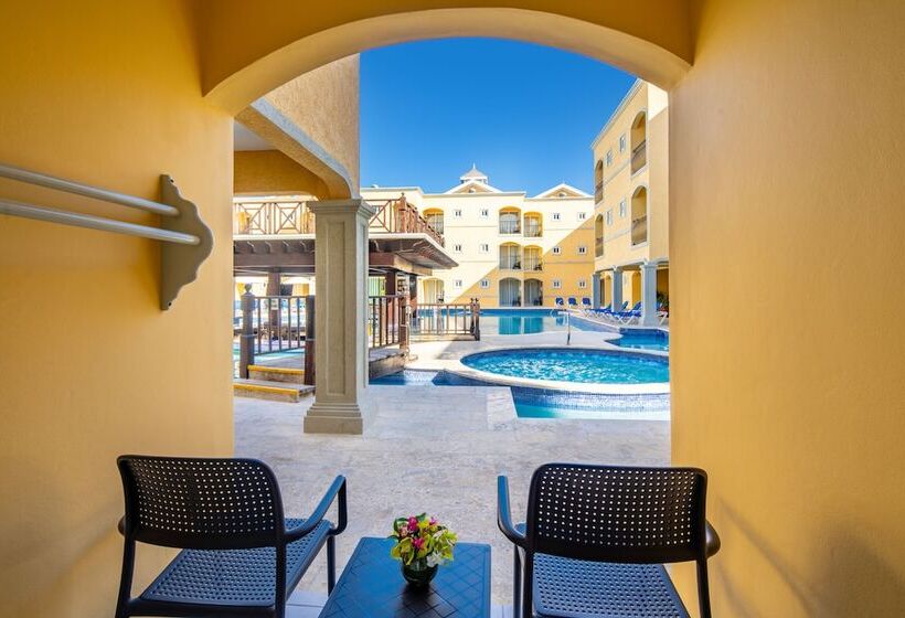 اتاق استاندارد با چشم‌انداز استخر, Jewel Paradise Cove Adult Beach Resort & Spa