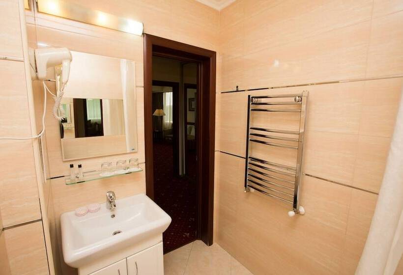 سوییت جونیور, Jumbo