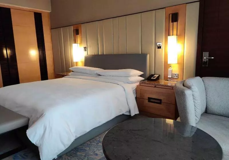 キングサイズベッドのエクゼクティブルーム, Jw Marriott Hotel New Delhi Aerocity