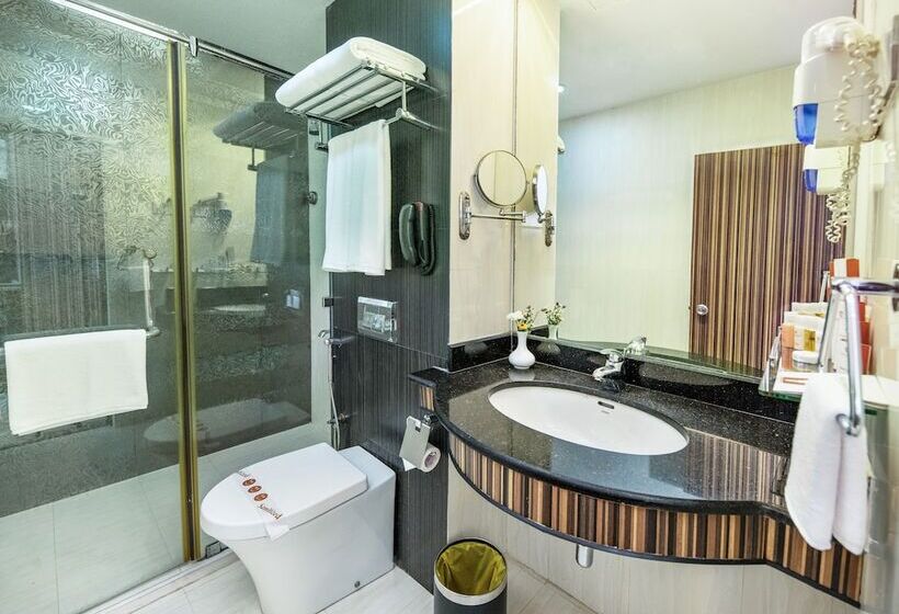 디럭스 룸, Pearl Grand By Rathna