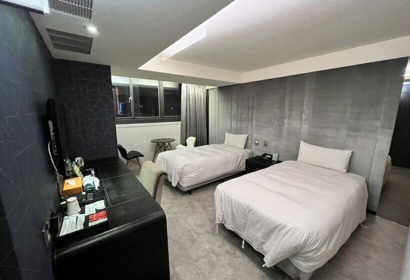 اتاق استاندارد, Ren Mei Fashion