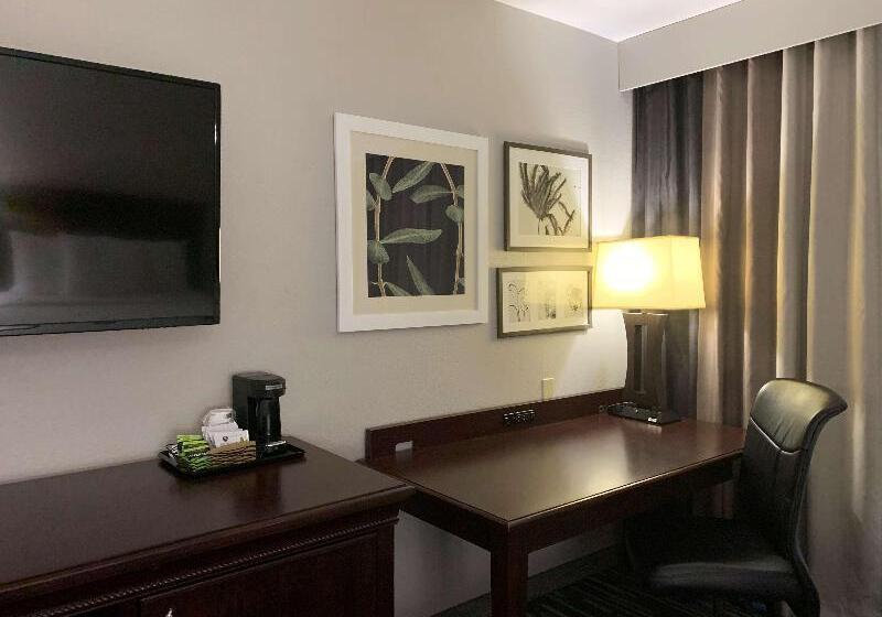 اتاق استاندارد, Ren Mei Fashion