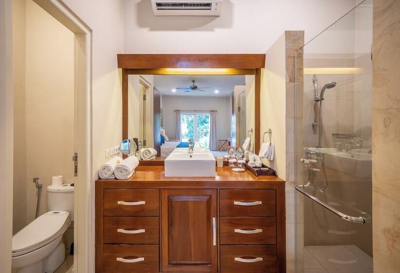 סוויטת 2 חדרי שינה, The Lovina