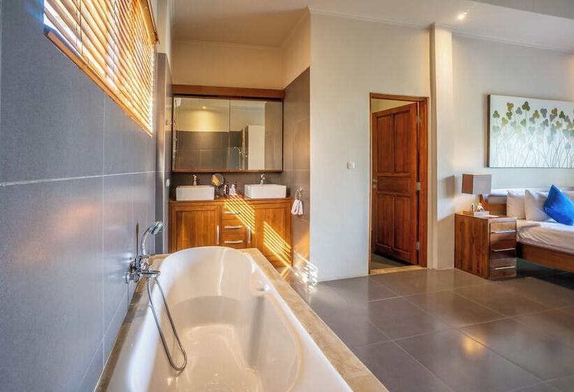 וילה בת 2 חדרי שינה, The Lovina