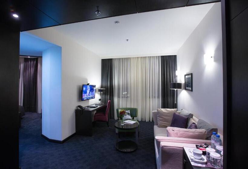 시니어 스위트 도시 전망, North Avenue By Stellar Hotels, Yerevan