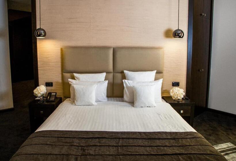 시니어 스위트 도시 전망, North Avenue By Stellar Hotels, Yerevan