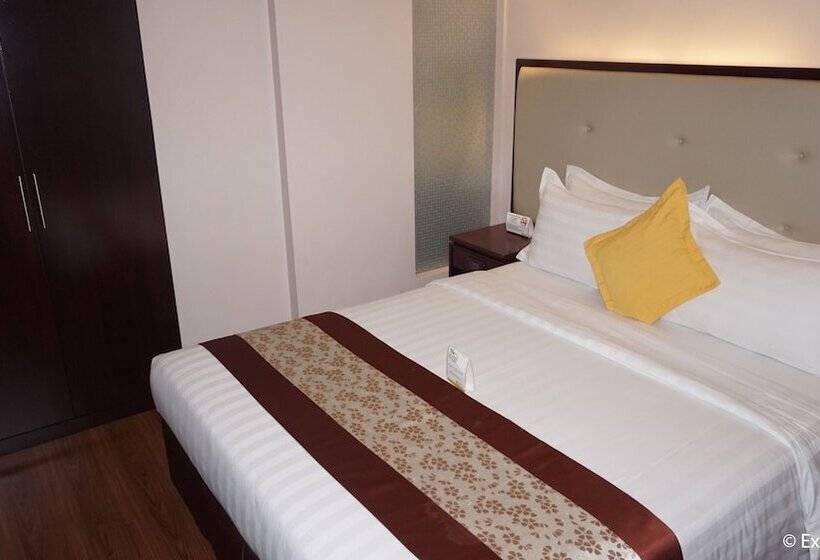 سوییت جونیور, Ace Hotel And Suites