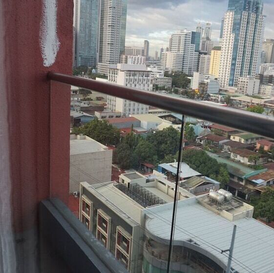 سوییت, Ace Hotel And Suites