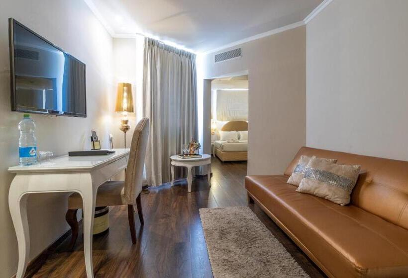 Lakosztály, Agripas Boutique