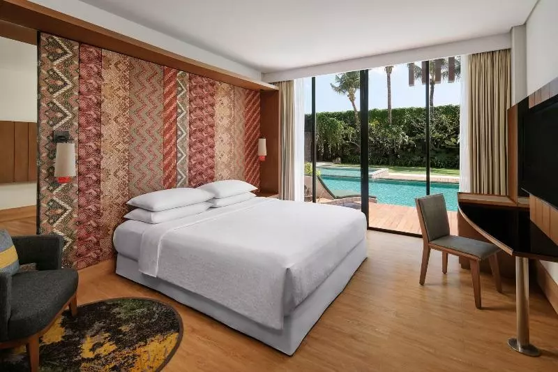 プールの見えるデラックスルーム, Four Points By Sheraton Bali, Seminyak
