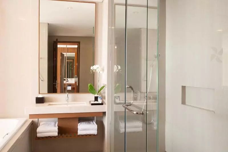 プールの見えるデラックスルーム, Four Points By Sheraton Bali, Seminyak