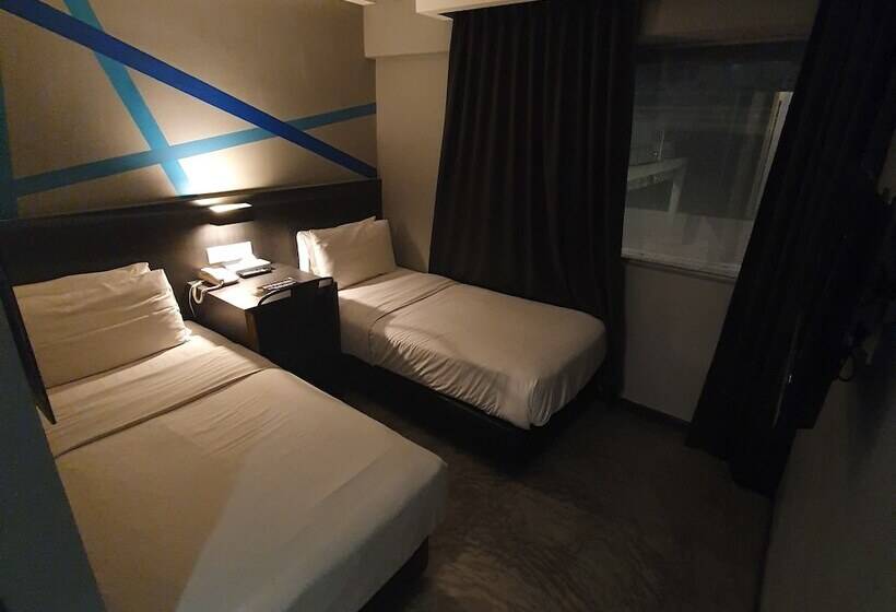 اتاق استاندارد, Illuminate Boutique Hostel