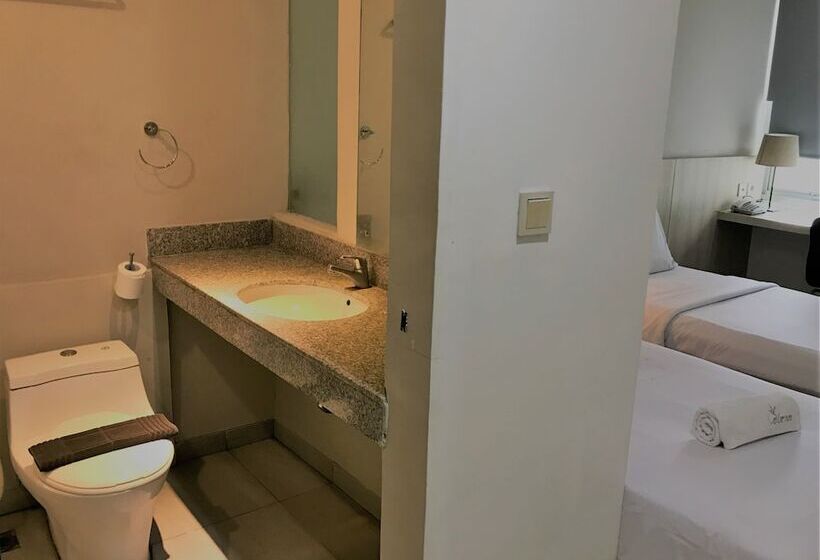 Habitación Estándar, Legreen Suite Tondano