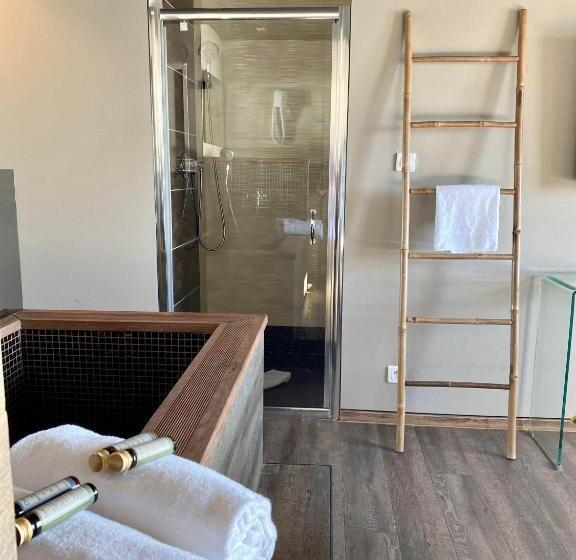 اتاق سوپریور با چشمانداز دریا, Palm Beach