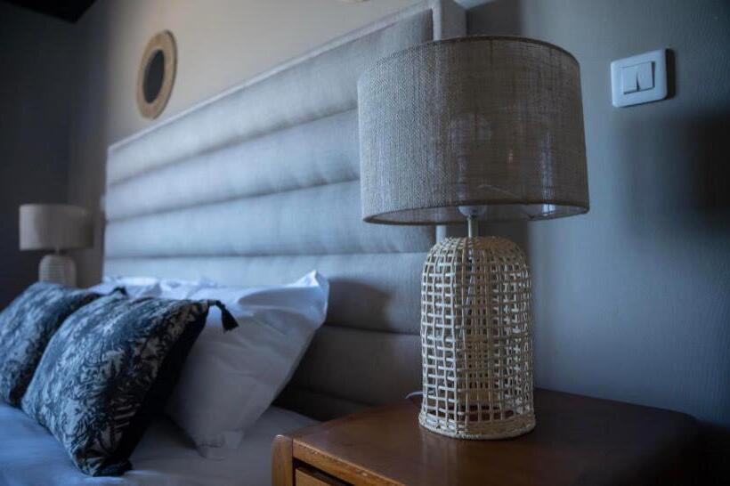 اتاق سوپریور با چشمانداز دریا, Palm Beach