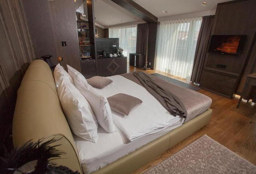 سوییت اجرایی, Solun Hotel & Spa