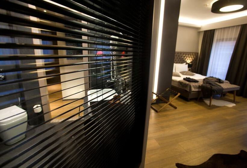 سوییت جونیور, Solun Hotel & Spa