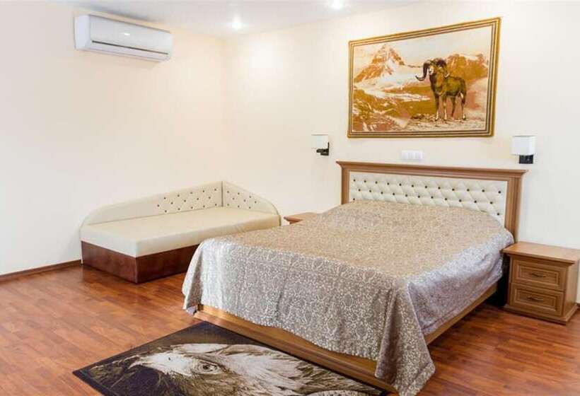 اتاق استاندارد, U Istoka