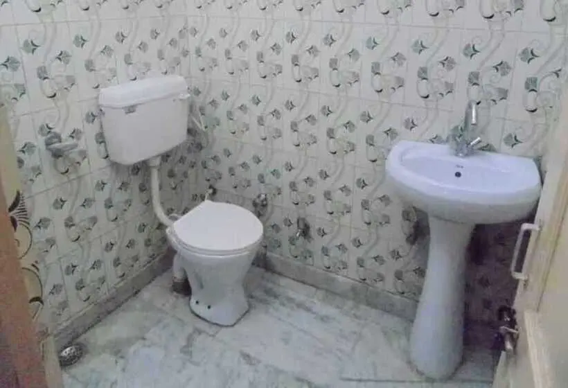 デラックスの４人部屋, Goroomgo Ayush International Digha