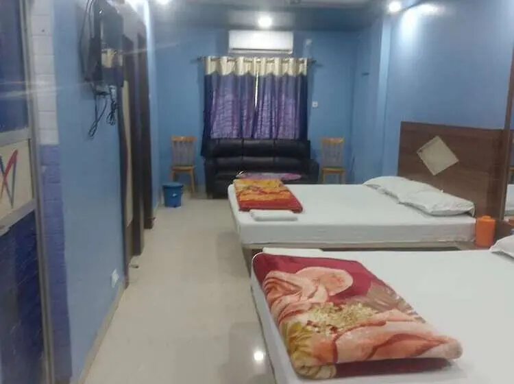 デラックスの４人部屋, Goroomgo Ayush International Digha