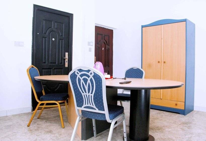 استودیوی استاندارد, Nora