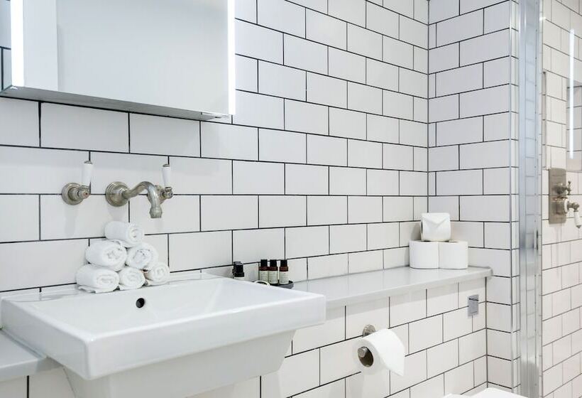 Апартаменты Deluxe 1 Спальня, Urban Chic Rathbone