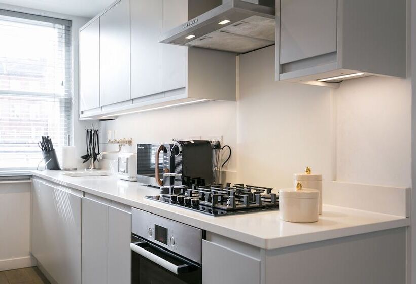 Апартаменты Deluxe 1 Спальня, Urban Chic Rathbone