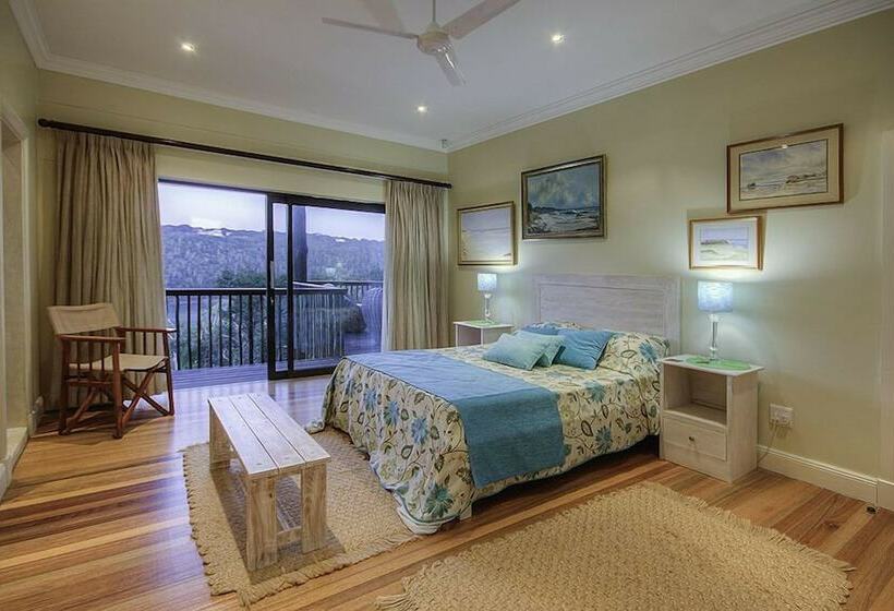 חדר דלוקס, Makarios On The River